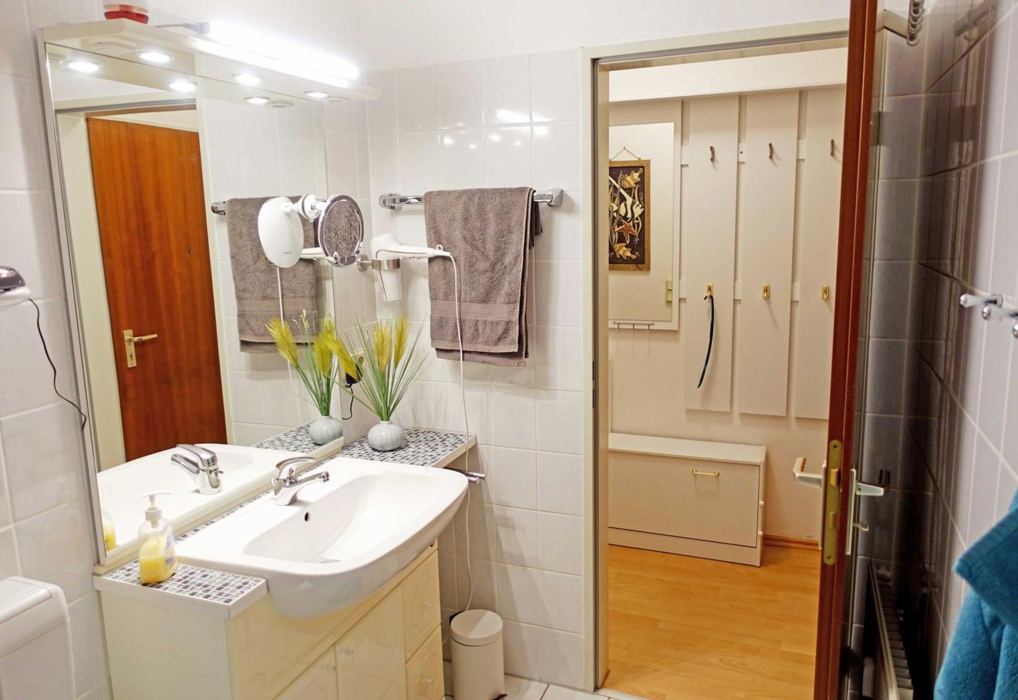 Ferienwohnung Mit Terrasse Gustow  ภายนอก รูปภาพ
